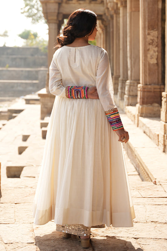 Katab panchkon yoke kurta