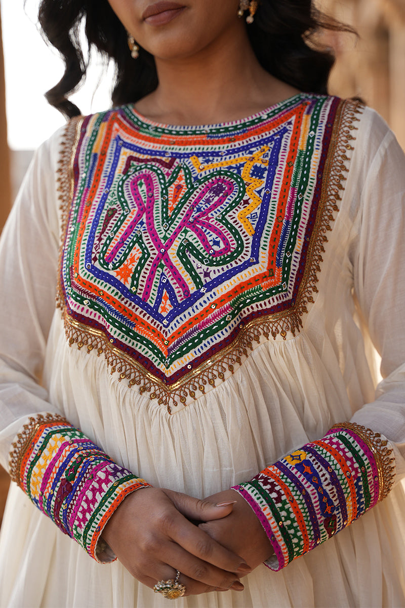 Katab panchkon yoke kurta