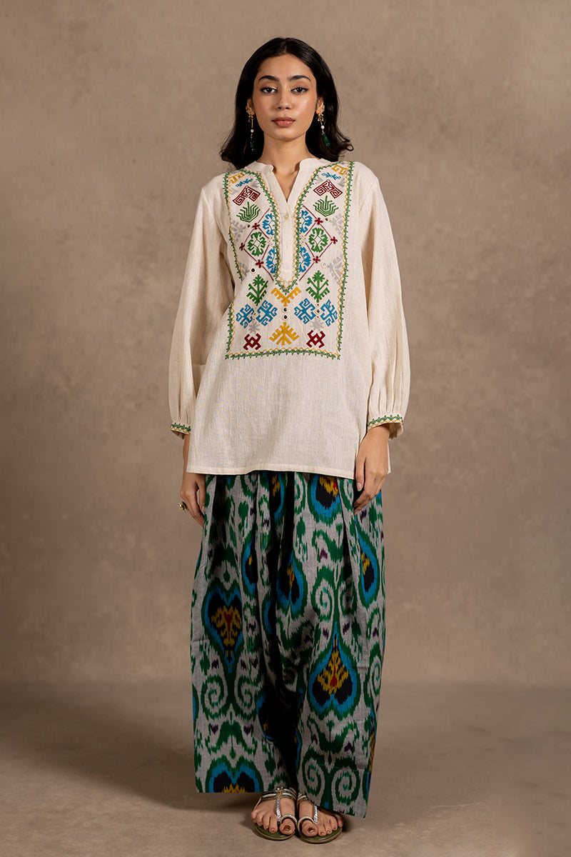 Taana - Hand Embroirdered Set