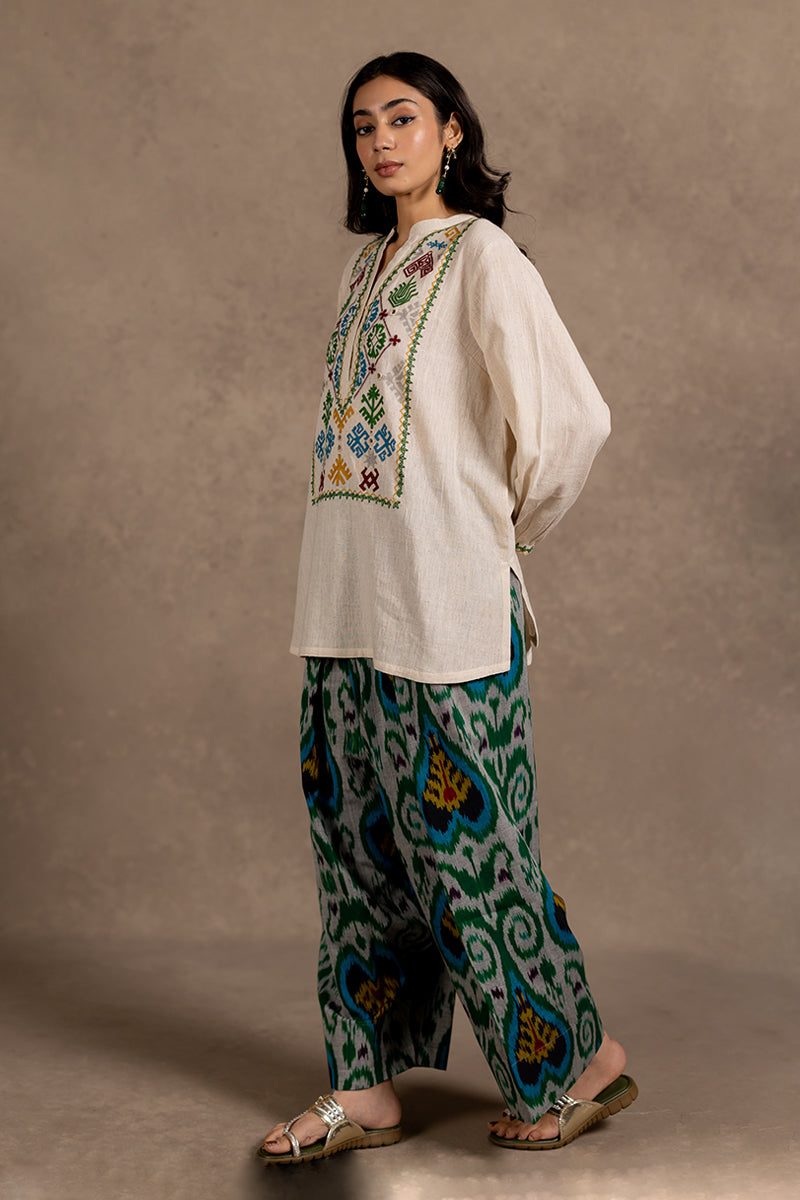 Taana - Hand Embroirdered Set