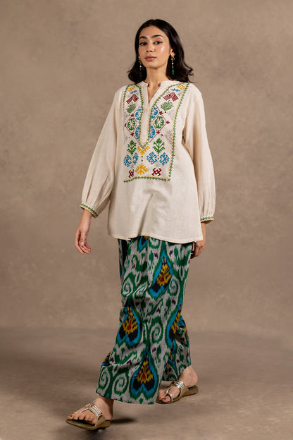 Taana - Hand Embroirdered Set