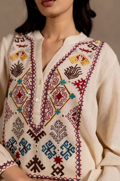 Dhaaga - Hand Embroidered Set