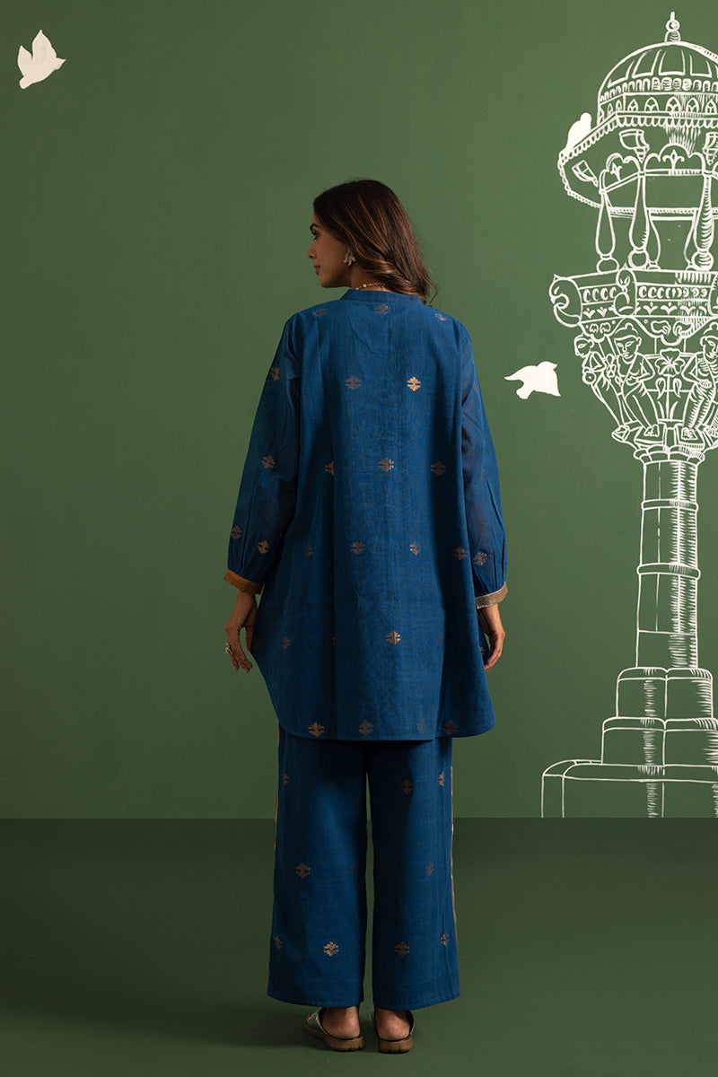 Old city elephant tunic