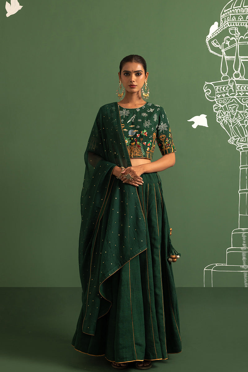 Deep green ahmisa matka chaniya