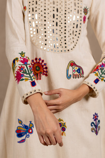 Rang - Off-white Hand Embroidered Kurta