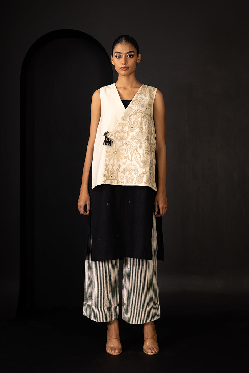 Horse button vest