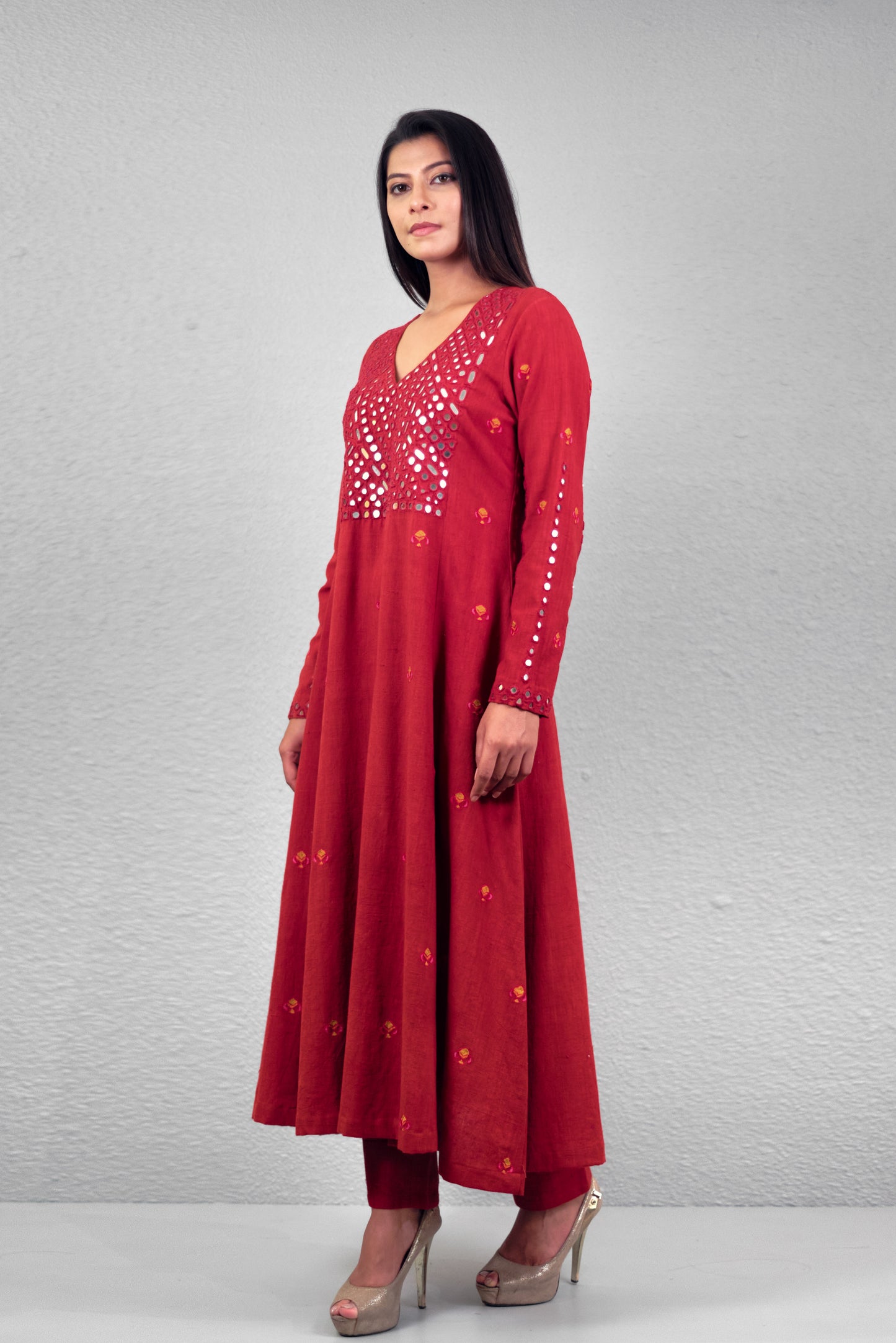 Red abha chaukor yoke kurta