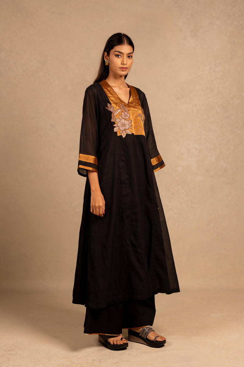 Kalatit kurta