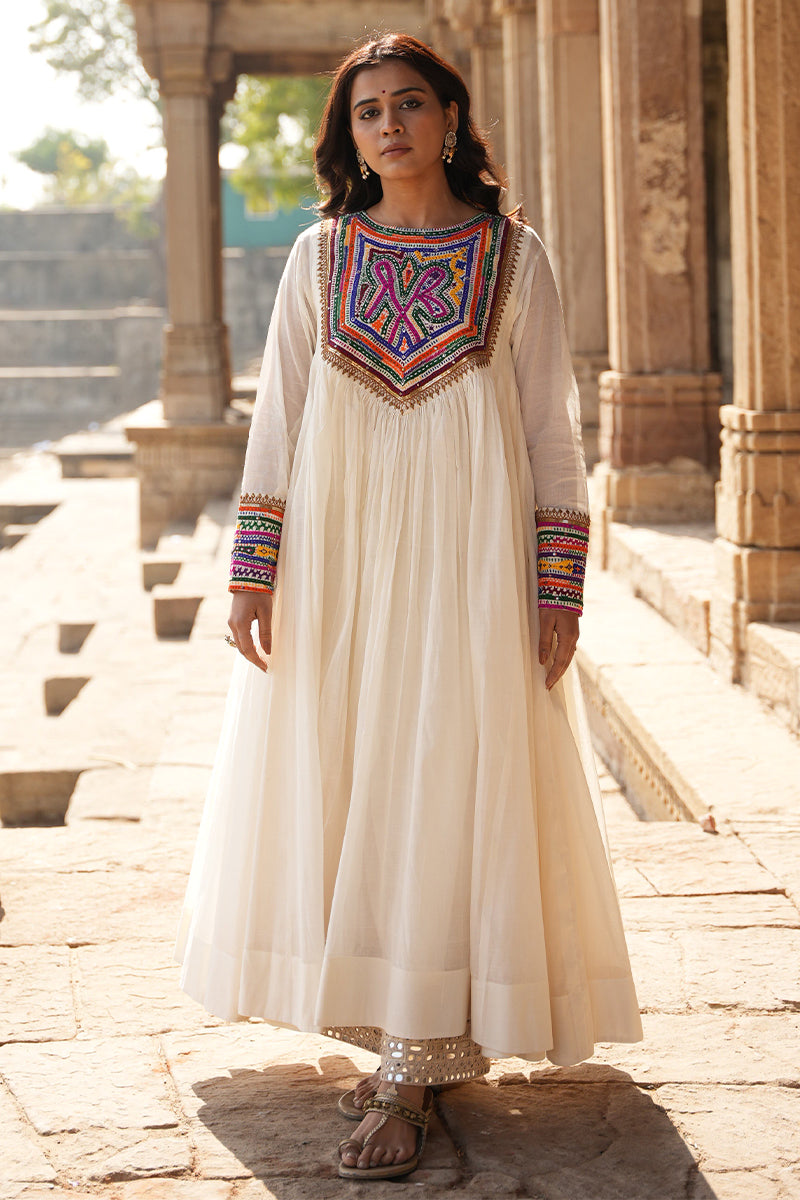 Katab panchkon yoke kurta