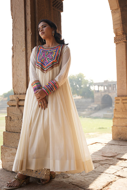 Katab panchkon yoke kurta
